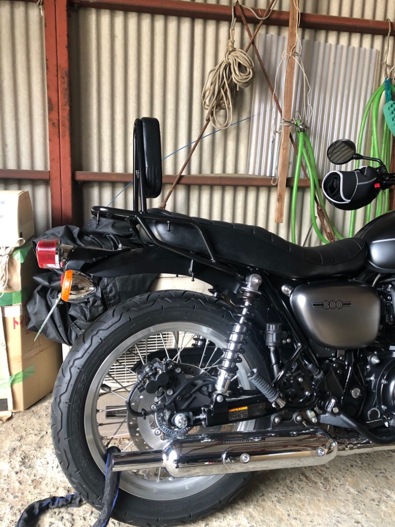 バックレスト付き　リアキャリア　W400W650W800 kawasaki用 W800 W650 W400 全年式 バックレスト付 リアキャリア