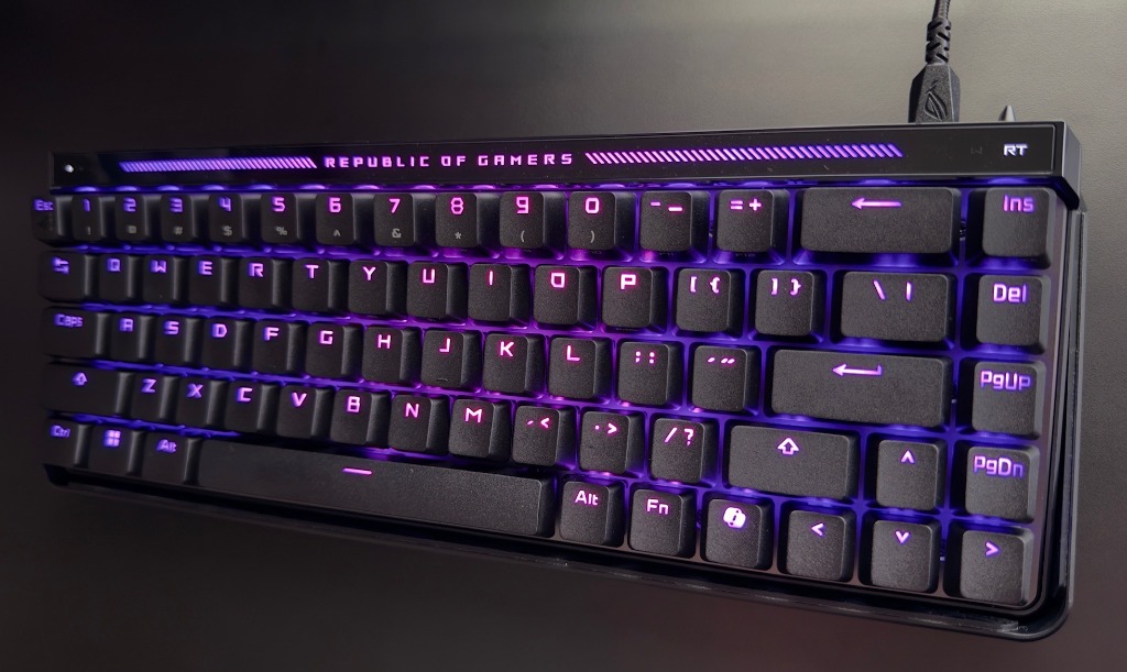 Asus モニター　elecome キーボード　セット ASUS、ROG初のラピッドトリガー対応ゲーミングキーボード「ROG