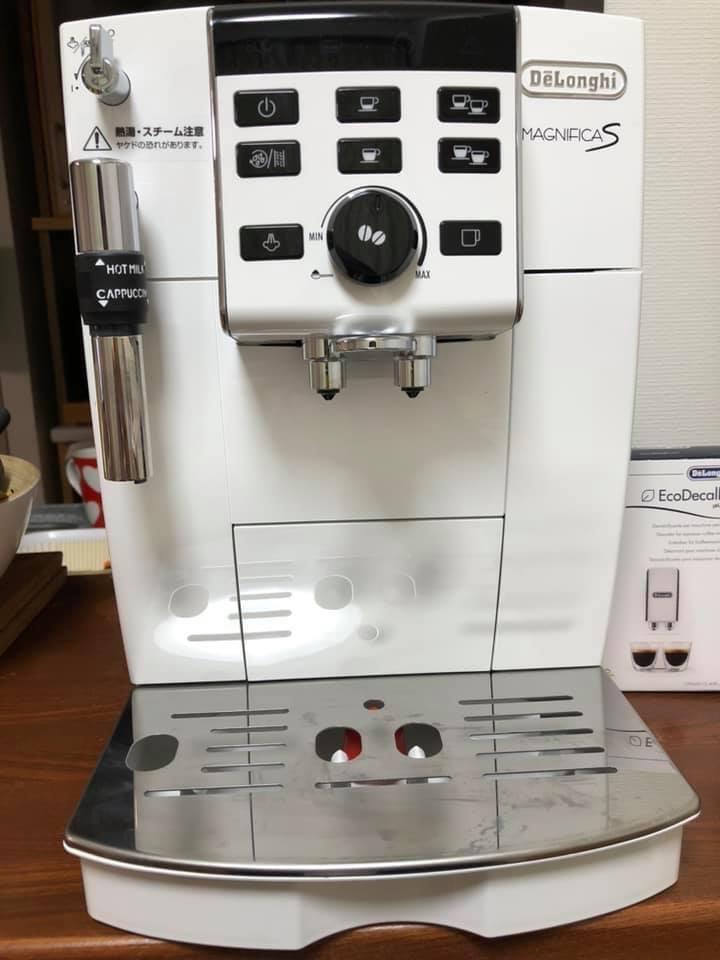 デロンギ 全自動コーヒーマシン マグニフィカS ECAM23120WN（ホワイト） 家庭用コーヒーメーカー 最安値・価格比較  ｜口コミ・評判からも探せる