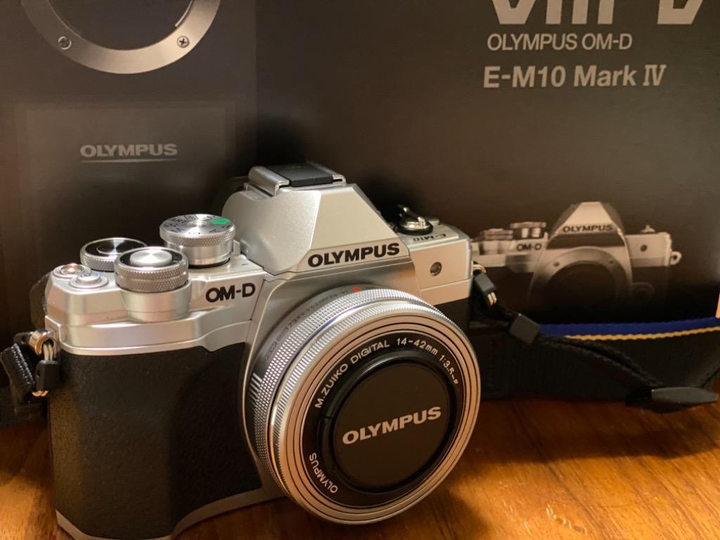 オリンパス OLYMPUS ミラーレス一眼カメラ(ダブルズームレンズキット)シルバー OM-D E-M10 Mark IV EZダブルズーム