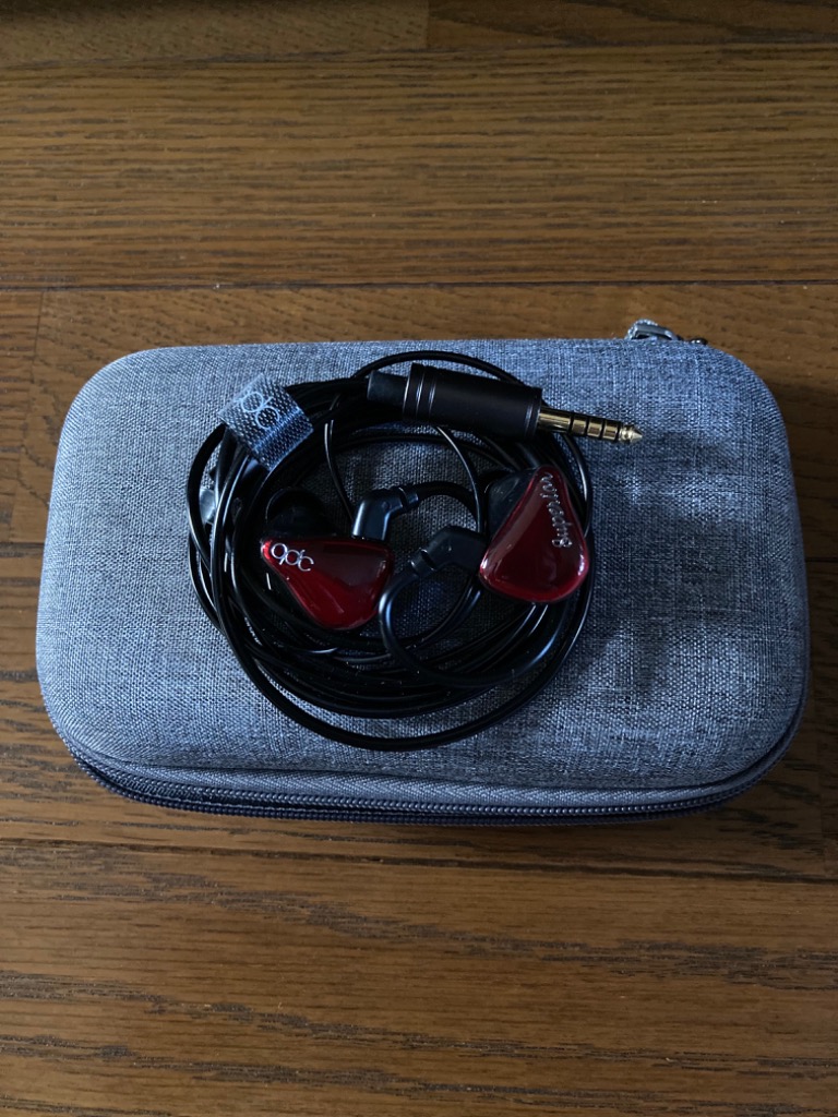 QDC 有線イヤホン カナル型 SUPERIOR Vermilion Red ［φ3.5mm