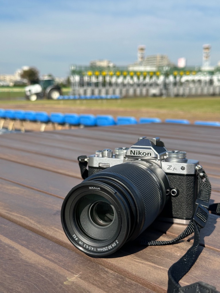 NIKON ニコン Zfc シルバー Zマウント ミラーレス一眼 61f2s5G9bRL._UF350,350_QL50_.jpg