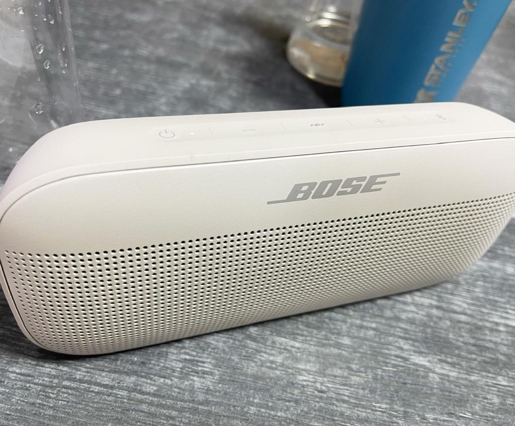 BOSE　ワイヤレスポータブルスピーカー ホワイトスモーク　SoundLink Flex Bluetooth speaker