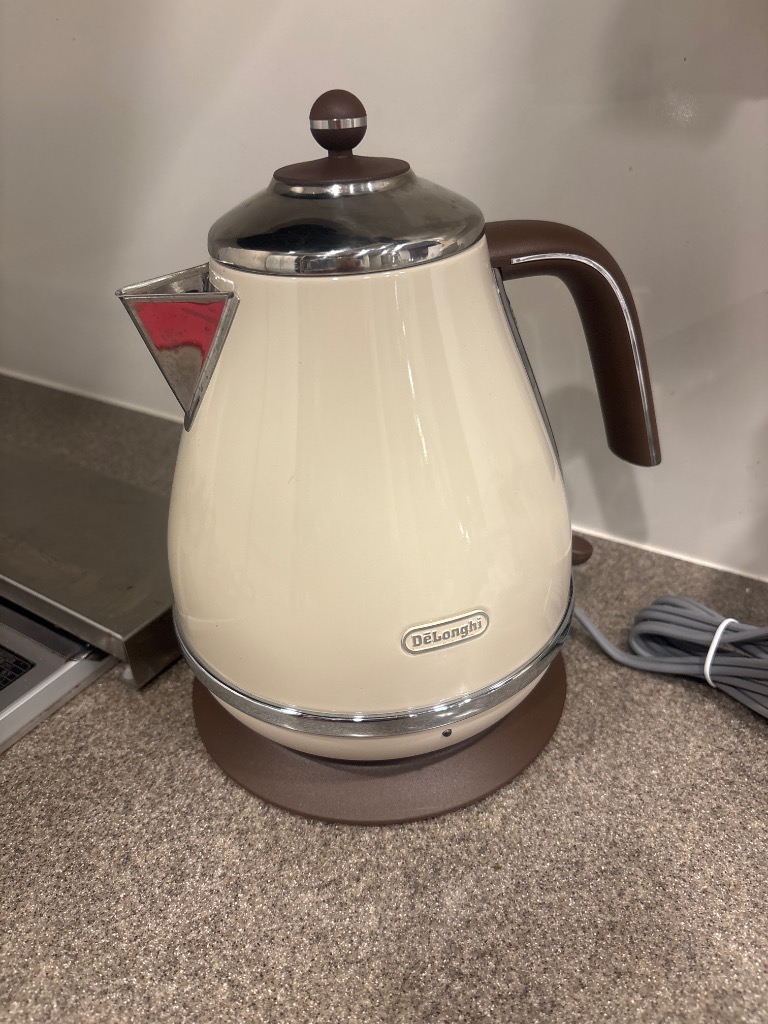 デロンギ デロンギ 電気ケトル「アイコナ・ヴィンテージ