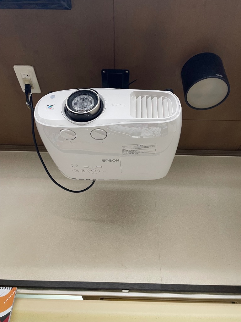エプソン EH-TW7100 （LCD方式 3000lm 4K） dreamio プロジェクター