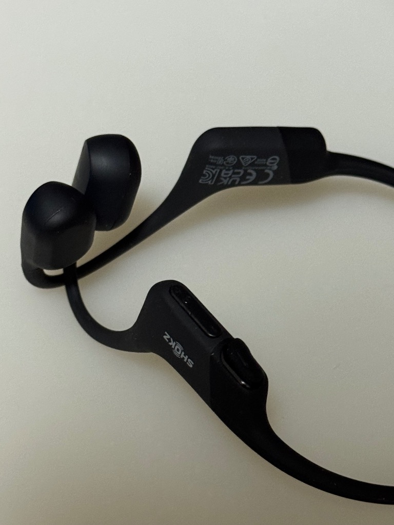 ショックス ワイヤレス 骨伝導イヤホン IP67 最大8時間 USB-C OpenRun