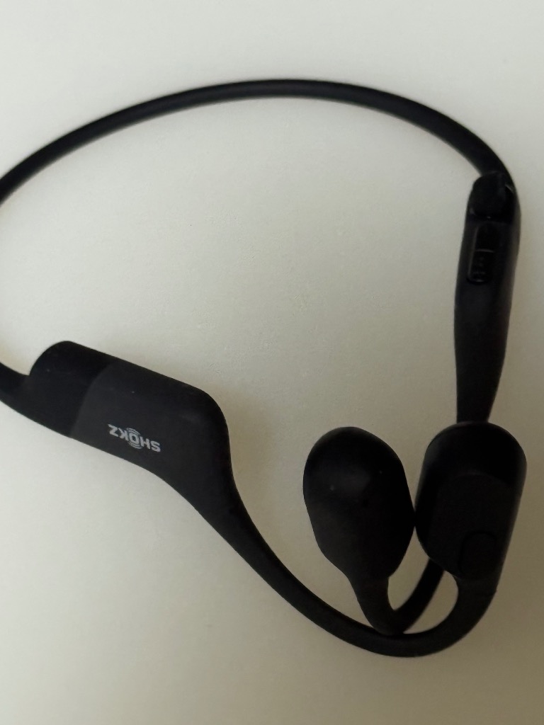 ショックス ワイヤレス 骨伝導イヤホン IP67 最大8時間 USB-C OpenRun