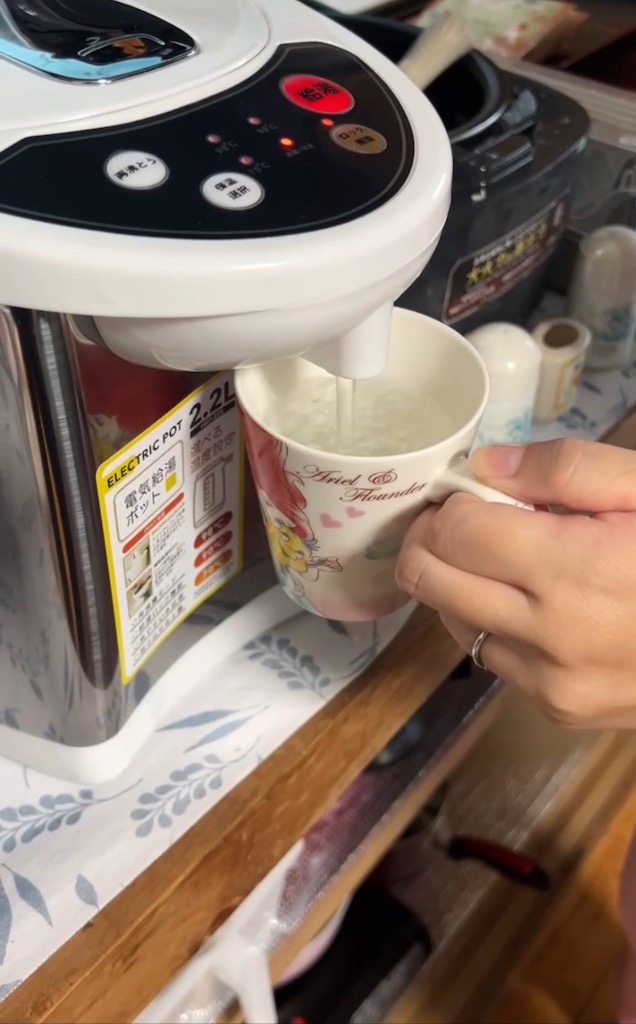 ヒロコーポレーション 電気給湯ポット 2.2L HKP-225 返品種別A ヒロ 