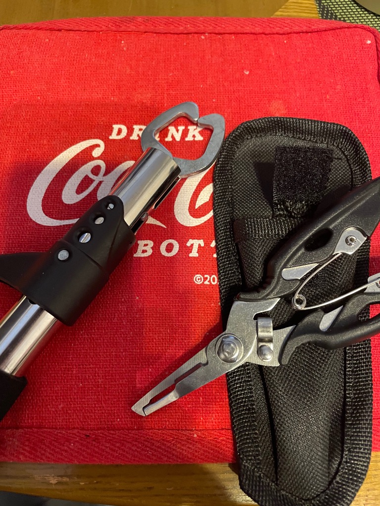 フィッシュグリップ　フィッシングプライヤー2セット　大人気商品　再入荷致しました 楽天市場】計量機能付きフィッシュグリップ フィッシング