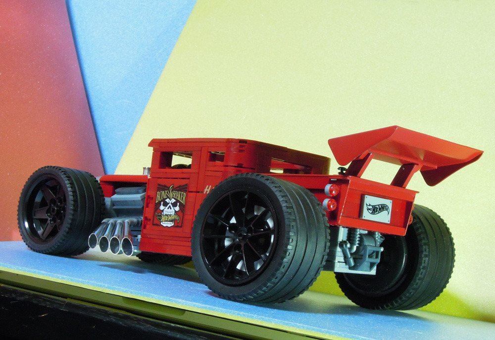 送料無料 メガ ブロック MEGA ホットウィール 1:18 ボーン
