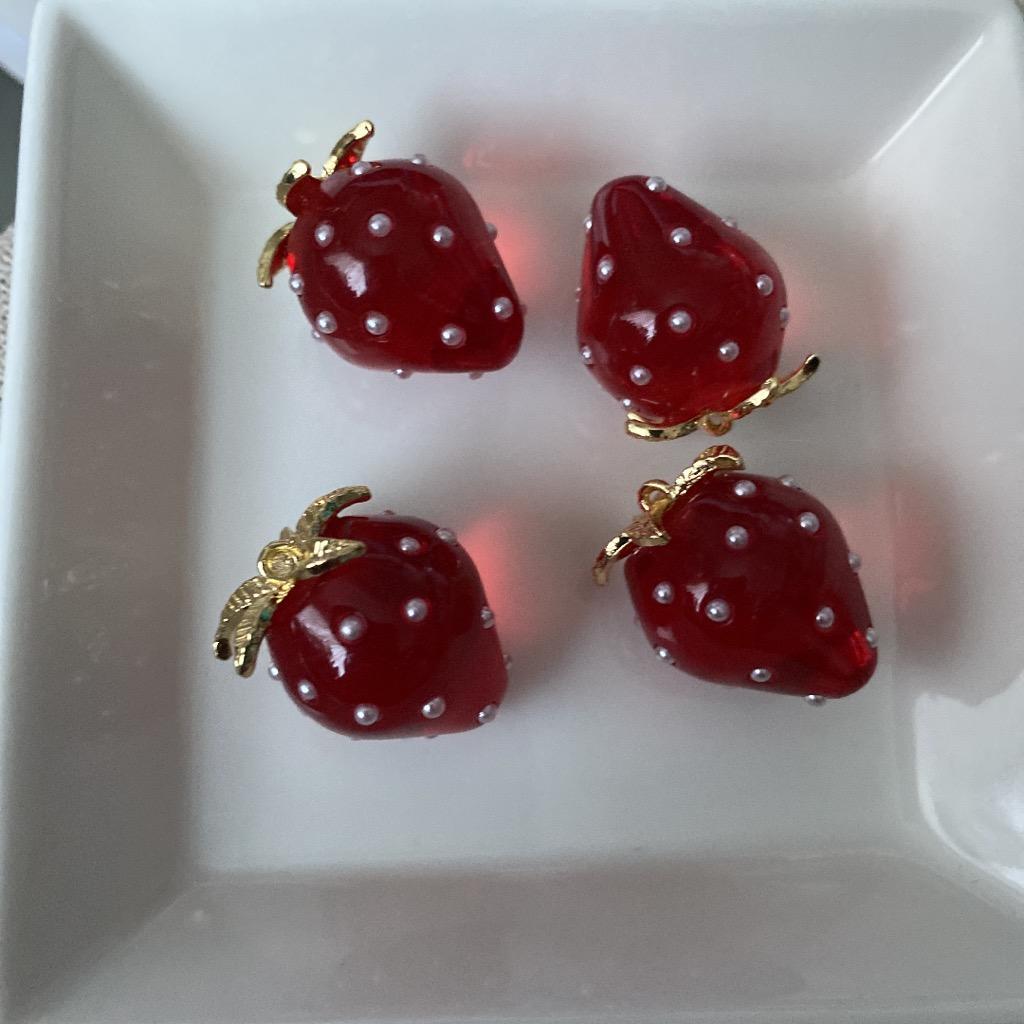 ✯NaluっP✯様　いちごチャーム専用 imgrc0076910732.jpg