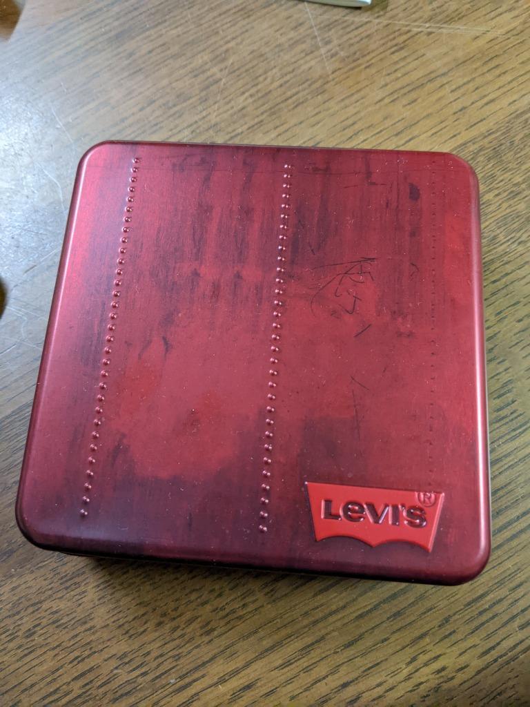 PORTER×リーバイス コラボ ウォレット 財布 二つ折り財布 Levi's 右胸に財布が！ リーバイス®×ポーターのコラボ第2弾が登場｜雑誌