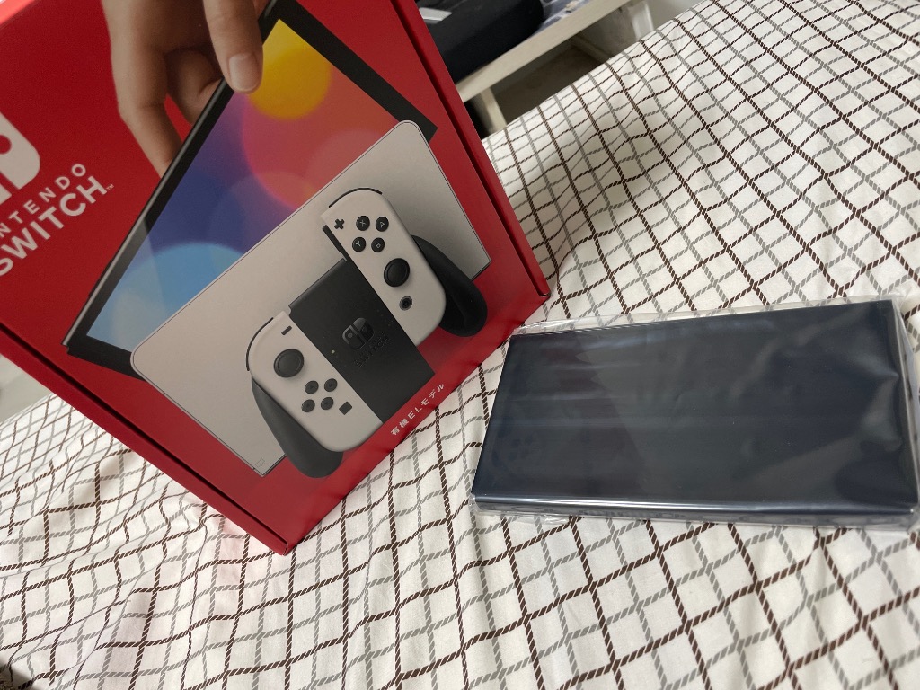 Nintendo Switch - 【新品】新型　Nintendo Switch　ニンテンドースイッチ 本体のみ Nintendo Switch 有機ELモデル 本体のみ ニンテンドースイッチ