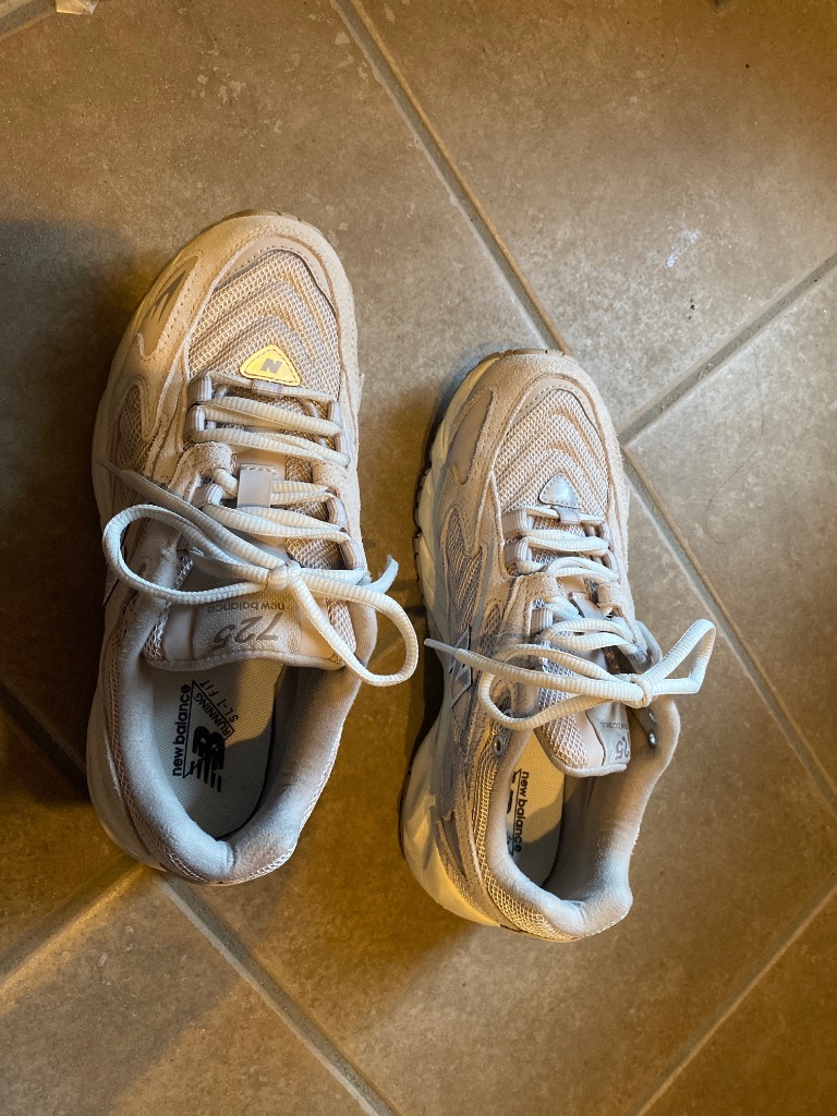 New Balance ニューバランス スニーカー メンズ レディース