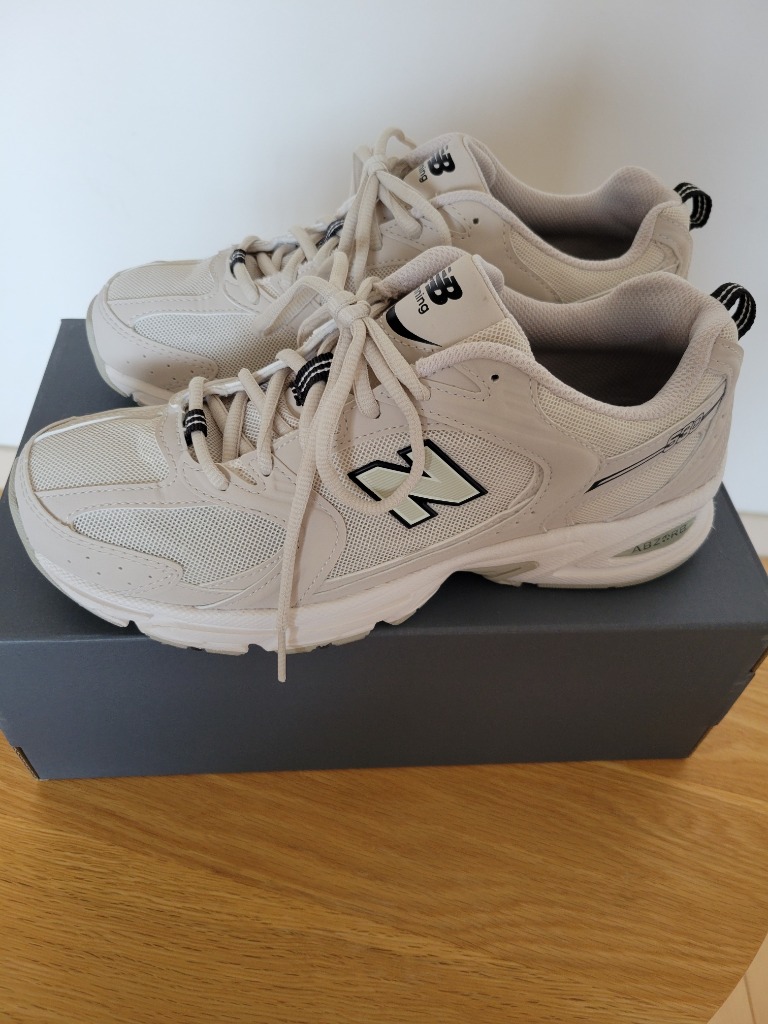 ニューバランス　530 MR530SH ベージュ　23センチ NEW BALANCE MR530SH 