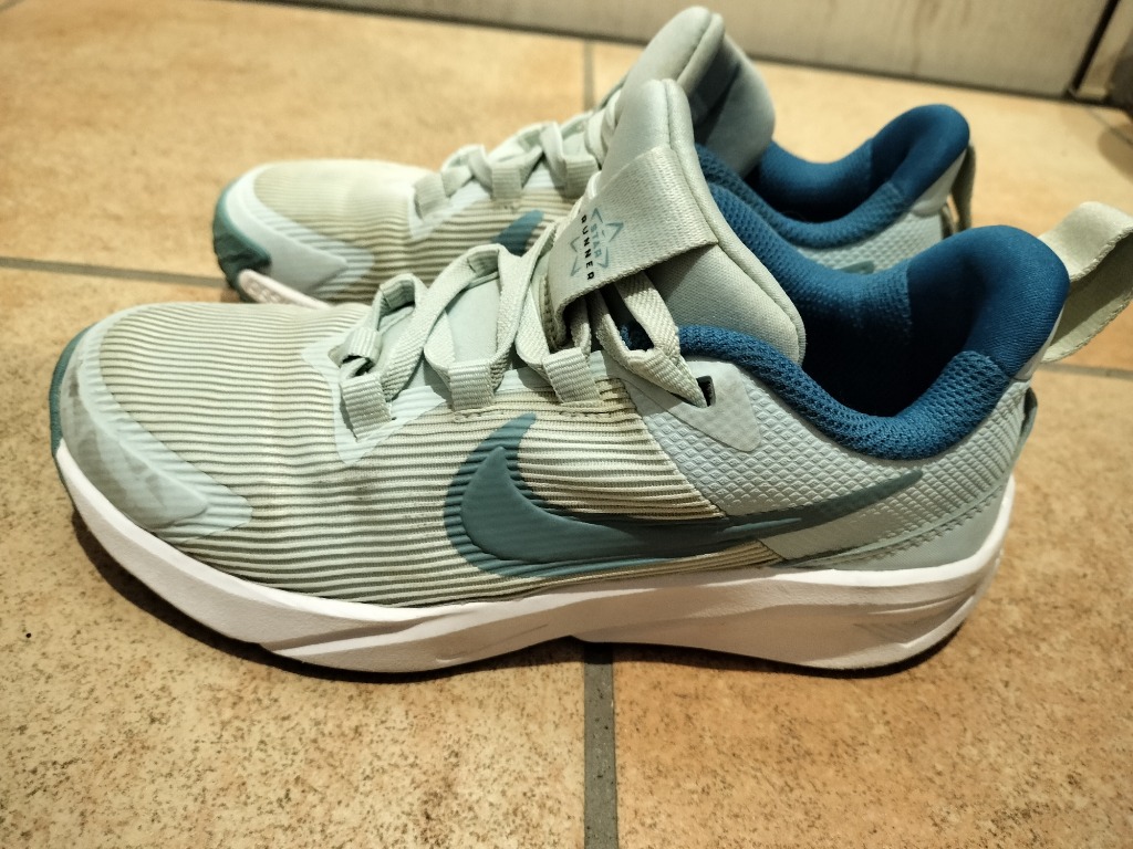 NIKE ナイキ スニーカー キッズ スター ランナー 4 DX7614