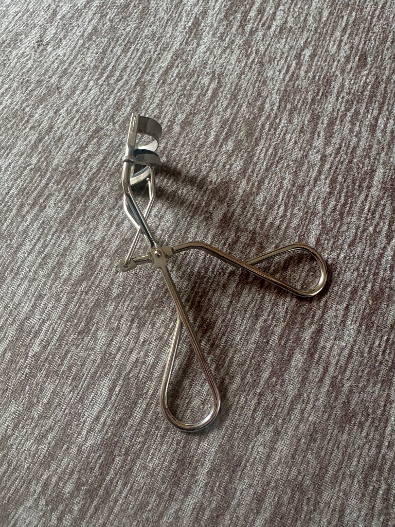 SHISEIDO (ポスト投函)資生堂 アイラッシュカーラー : ザグザグ通販