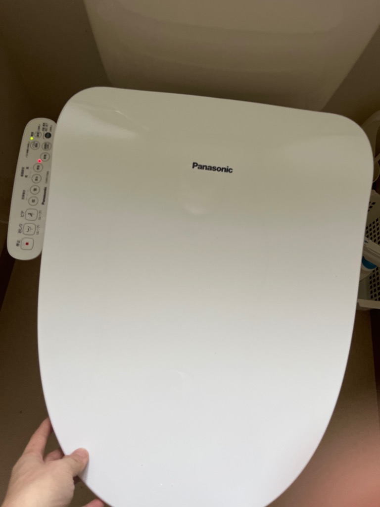 Panasonic パナソニック：温水洗浄便座ビューティ・トワレ 貯水