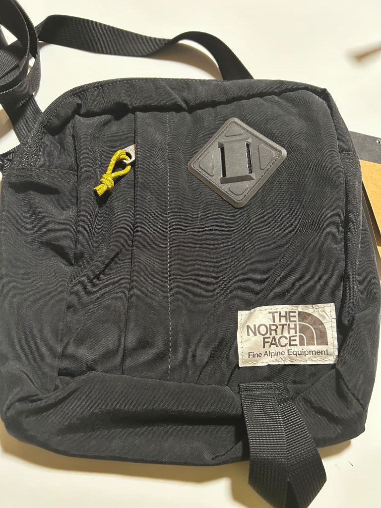 THE NORTH FACE ザ ノースフェイス BERKELEY CROSSBODY BAG