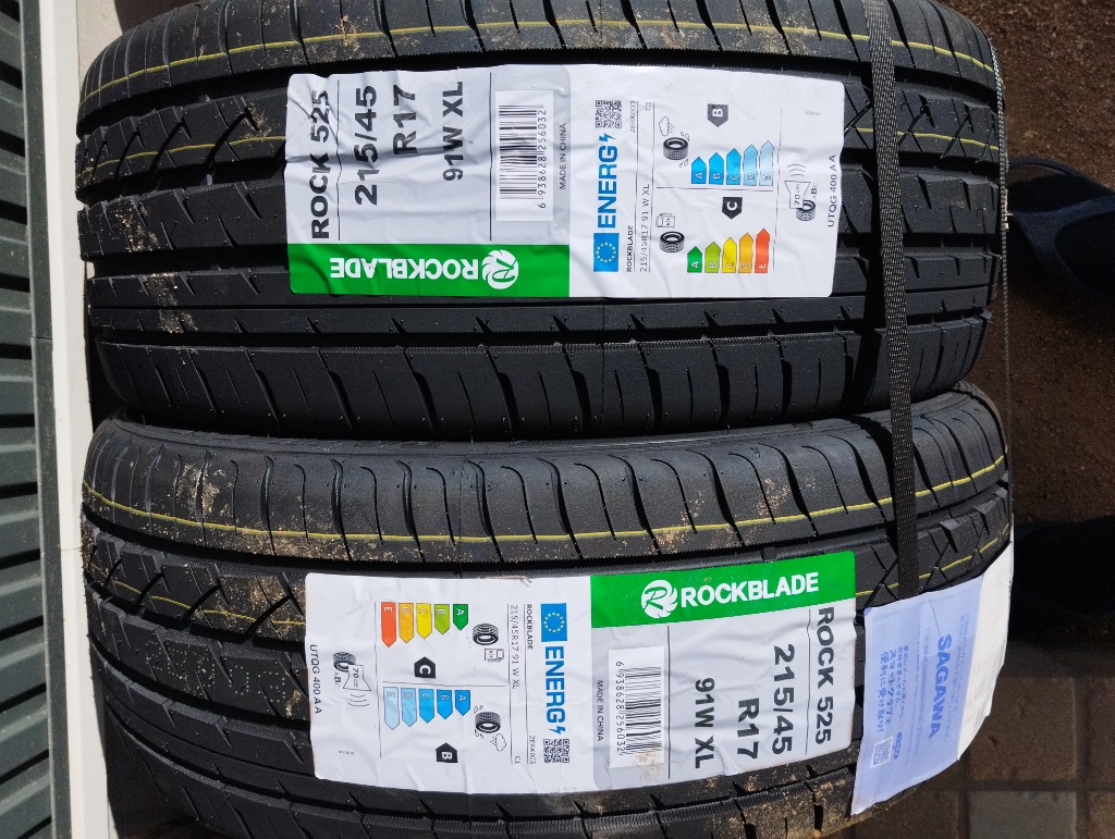 ロックブレード　rock 525 205/55r17 24年　美品　バリ山 ロックブレード rock 525 205/55r17 24年 美品 バリ山 - メルカリ
