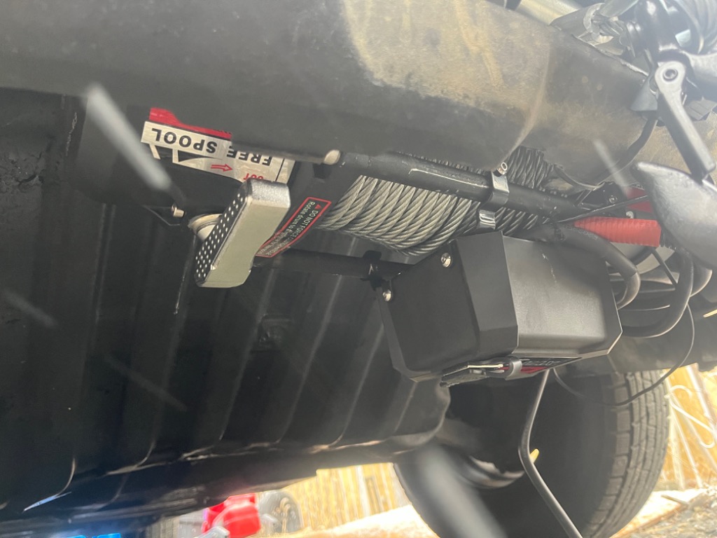 マッスルリフト MuscleLift 12V 9500LBS 電動ウインチ ワイヤー