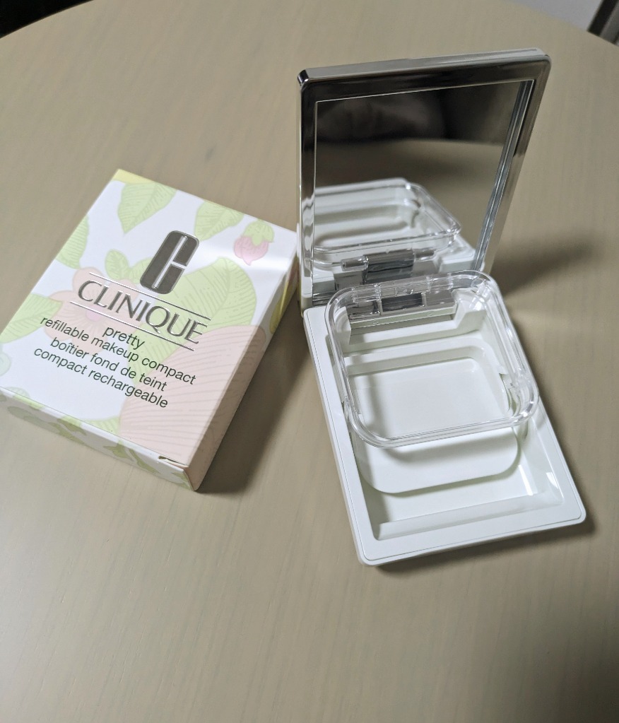 CLINIQUE ファンデーション クリニーク clinique プリティ