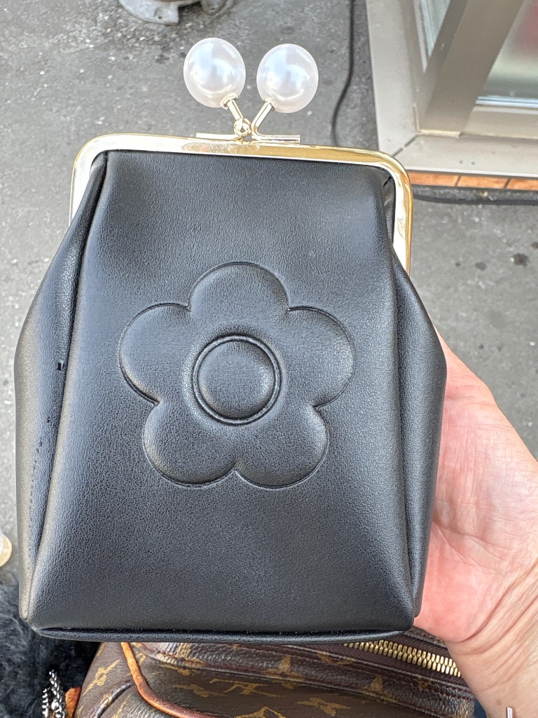 すぐ届く MARY QUANT* フレンチシームガマ口 マルチコインケース 国内発送】MARYQUANT フレンチシームガマ口マルチコインケース