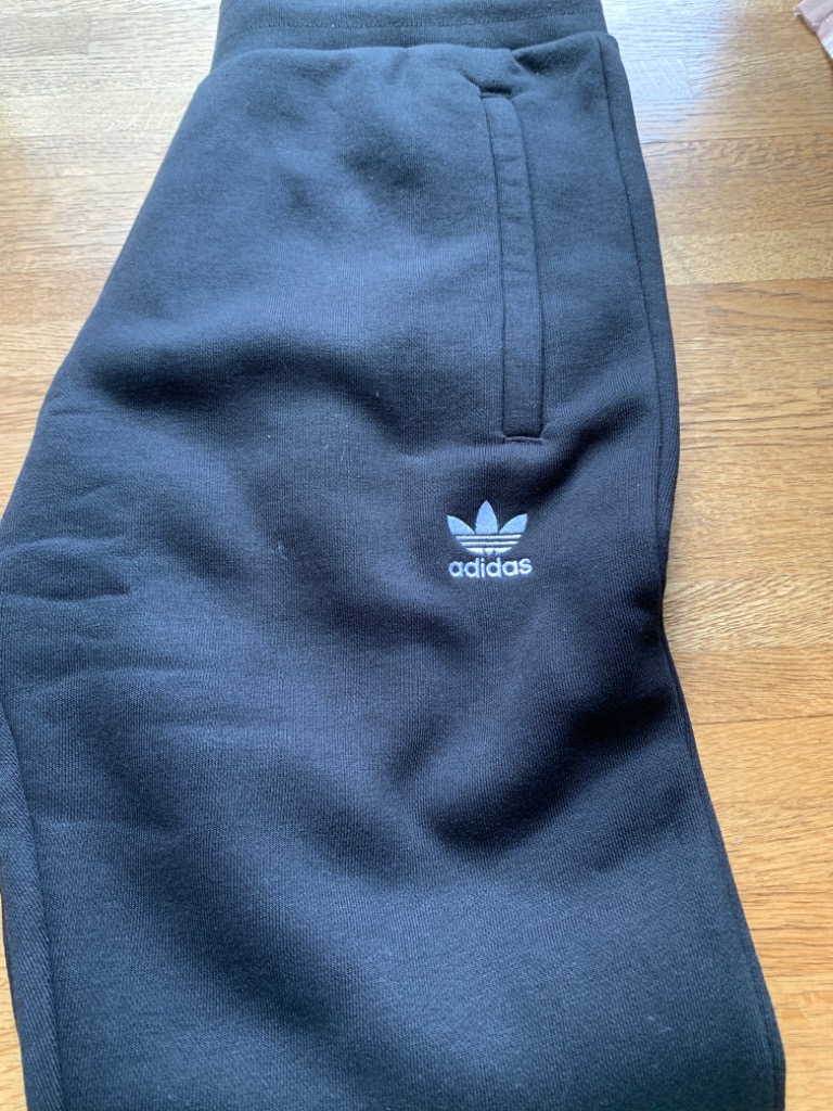 adidas スウェットパンツ ジャージ アディカラー エッセンシャル
