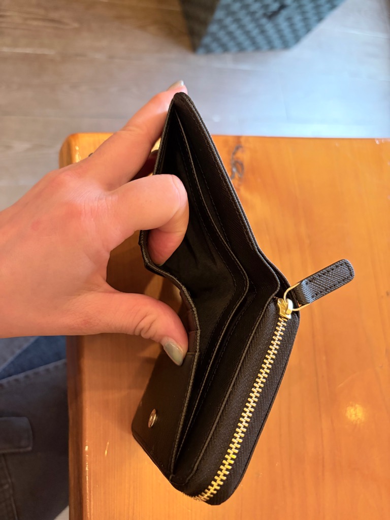 agnes b.（アニエスベー） 二つ折り 二つ折り財布 財布 レザー 二