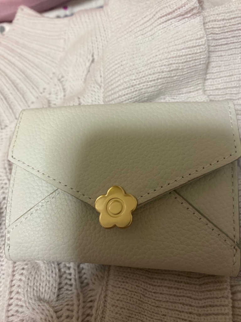 MARY QUANT 財布 マリークワント mary quant シーリングデイジー