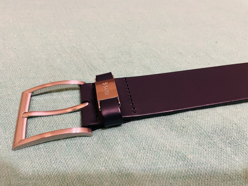 BOSS（HUGO BOSS） ベルト ロゴメタルディテール イタリアンレザー
