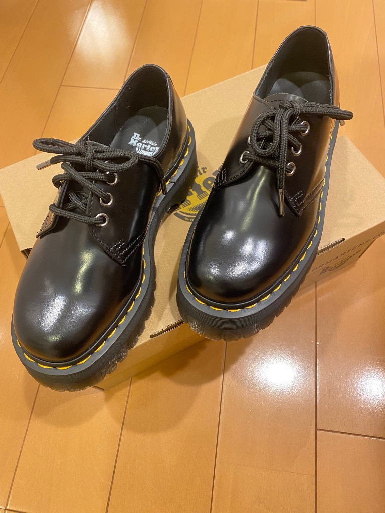 ✨新品　Dr.Martens　R25567001 3ホール　1461　QUAD Dr.Martens ドクターマーチン 3ホールシューズ 1461 QUAD