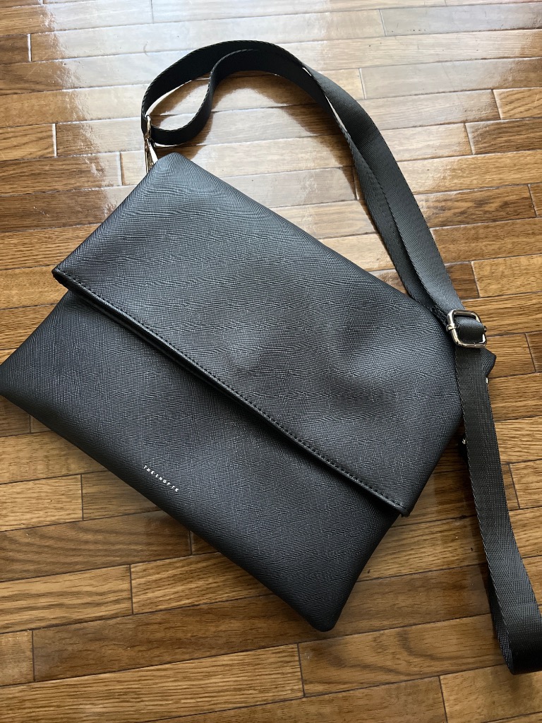 Kipling 2022 春夏Collection 日本限定「BLACK STRIPE W