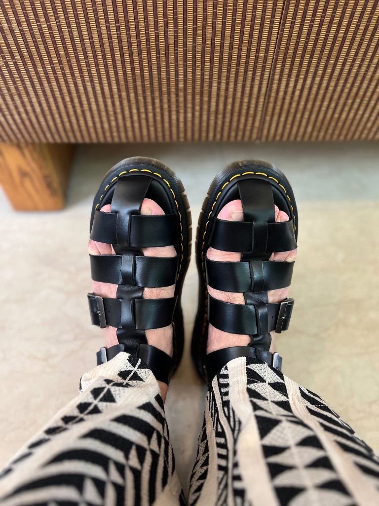 Dr.Martens サンダル Dr. Martens/ドクターマーチン GARIN