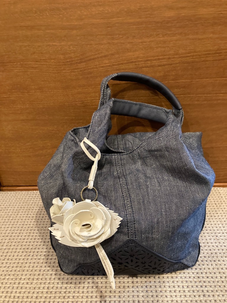 genten（ゲンテン） キーホルダー エヴァーチャーム バラ : ZOZOTOWN