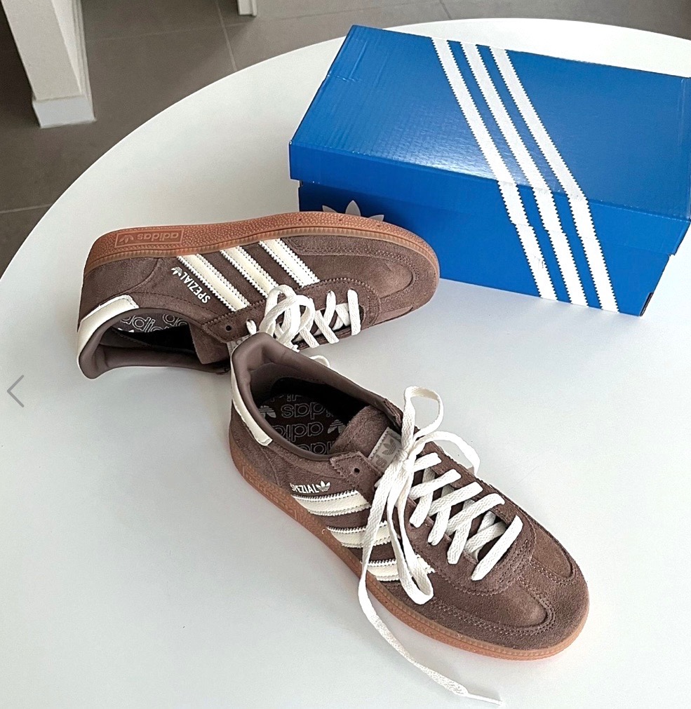 アディダス ハンドボール スペツィアル ブラウン24.5cm adidas（アディダス） スニーカー HANDBALL SPEZIAL W ハンドボール