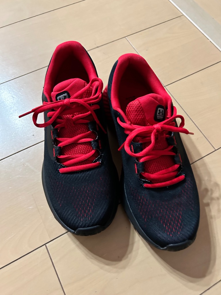 UNDER ARMOUR スニーカー UAチャージド ローグ4（ランニング