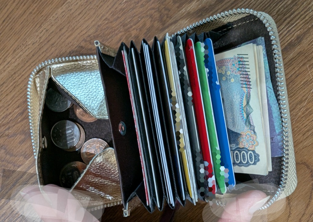 Actually 財布 「お札が折れない」本革ジャバラミニ財布