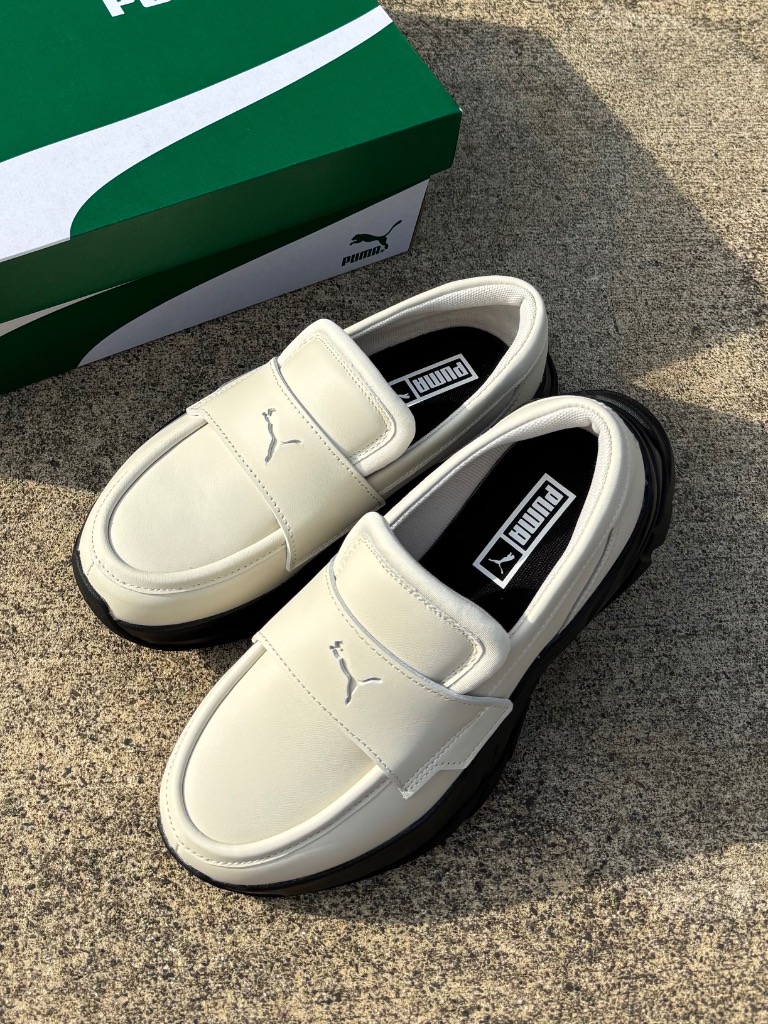 PUMA LOAFYR WNS ローファー ホワイト 23.5 プーマ ローファー ホワイト 厚底 23.5cm