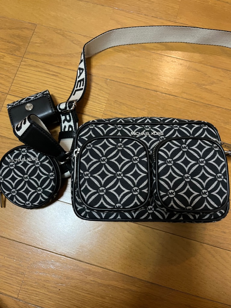 【Michael Kors】ジェットセットポルカドットクロスボディバッグ NEW face☆Michael Kors JET SET クロスボディ (Michael Kors