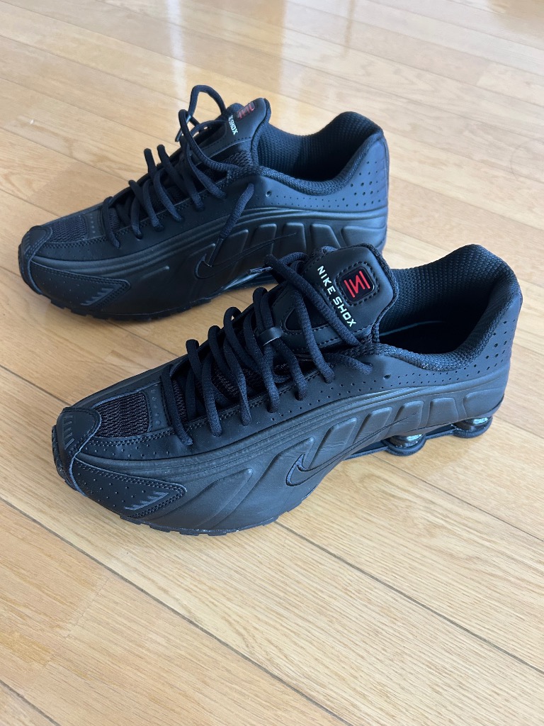 NIKE スニーカー ナイキ SHOX R4 ショックス MHQ1988 001BLK/BLK