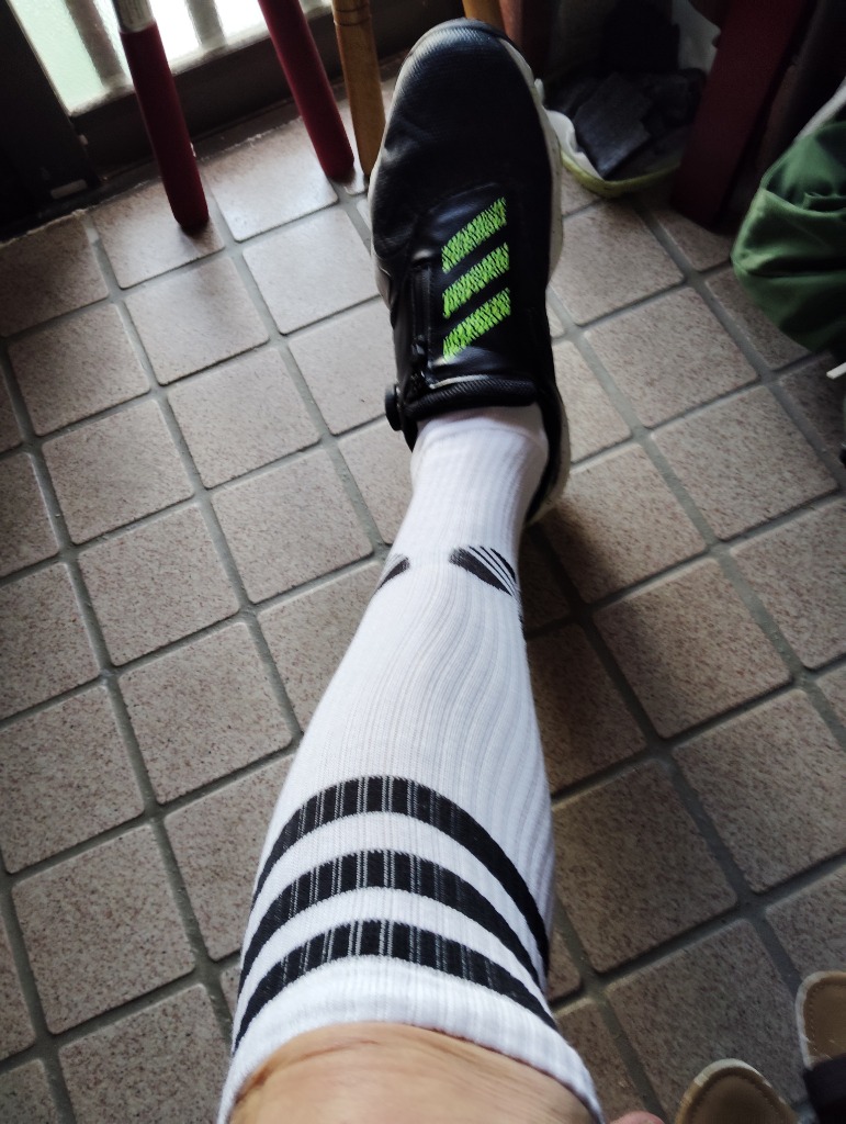【adidas】U KNEE SOCK 2P WHT/BLK 国内発送 adidas 靴下 ADIDAS ウェア アディダス U KNEE SOCK 2P ソックス