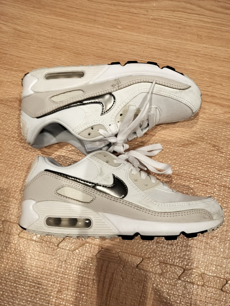 【NIKE】 ナイキ W AIRMAX 90 WHT/FLTPWT 国内発送 NIKE スニーカー ナイキ W AIRMAX 90 ウィメンズ エア マックス